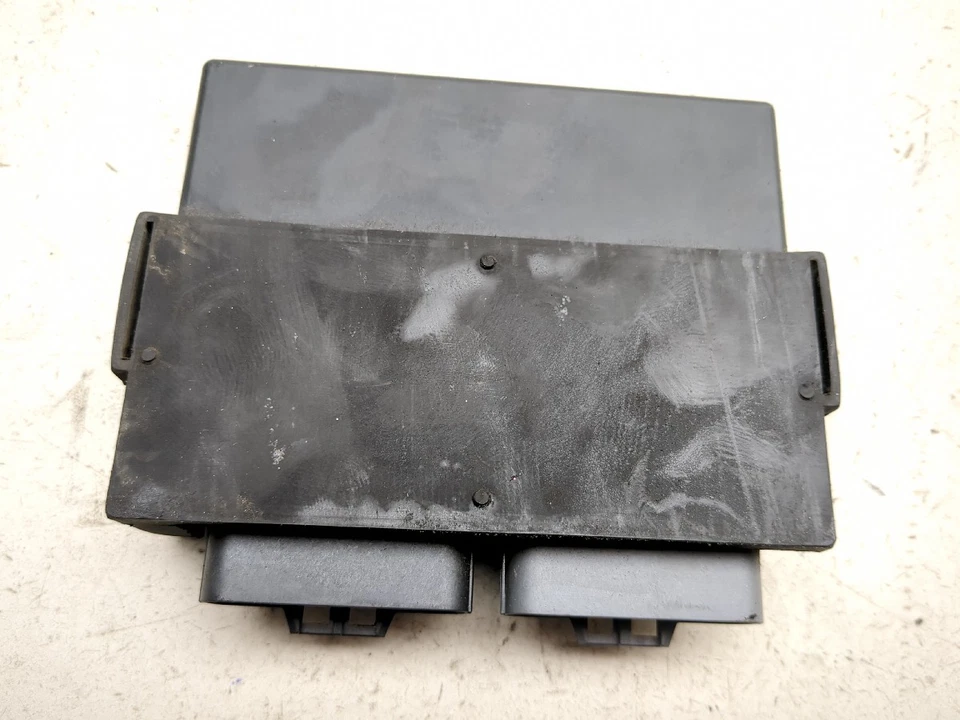 06-24 Suzuki VZR1800 M109R Boulevard Computer CDI ECU ECM Box 32920-48G10 Foto 3 de 4