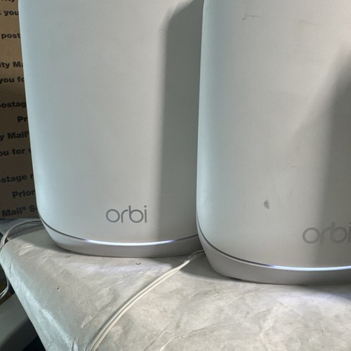NETGEAR ORBI TRIBAND WIFI 6 MESH SYSTEM 3 PACK RBR760 / RBS760 - Picture 17 of 23