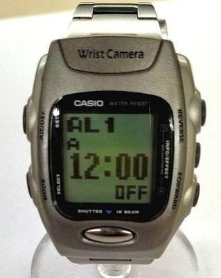時計 CASIO WQV-2 wrist camera L O U A S I C S | Casio WQV-2 Wrist Camera (2001) Tech meets