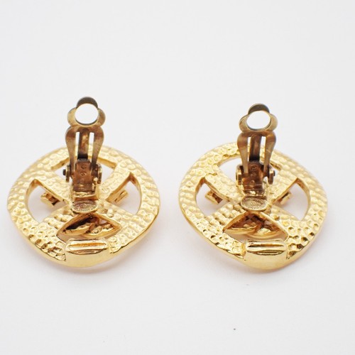 CHANEL CC Logo Button Earrings 96P Clip-On Gold France Vintage 32RL276 - Picture 3 of 10