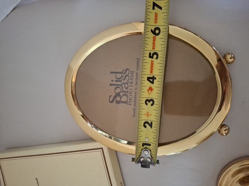 Vintage Hand Polish Solid Brass Footed Oval 5x7 Photo Frame New/Orig Box Laquere - Picture 5 of 15