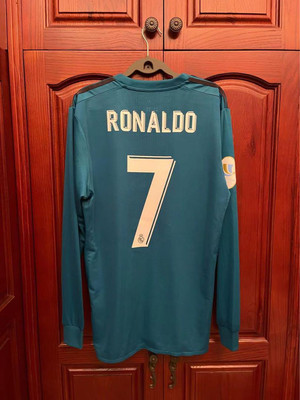 Player Issue Cristiano Ronaldo Real Madrid 17/18 UCL Size 8 Player Issue Cristiano Ronaldo Real Madrid 17/18 UCL Size 8