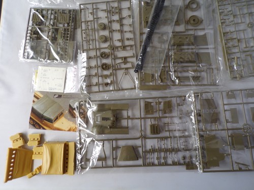 AFV Club 1.35 German 3 Tonnen Semi Track Nebelkraftwagen 3t Sd.Kfz.11/4 - AF35s36 - Bild 9 von 17