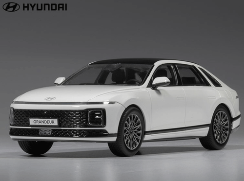 Academy Hyundai Motors Grandeur GN7 Azera 1/24 Plastic Model Kit Toy MCP 15620 - Picture 6 of 7