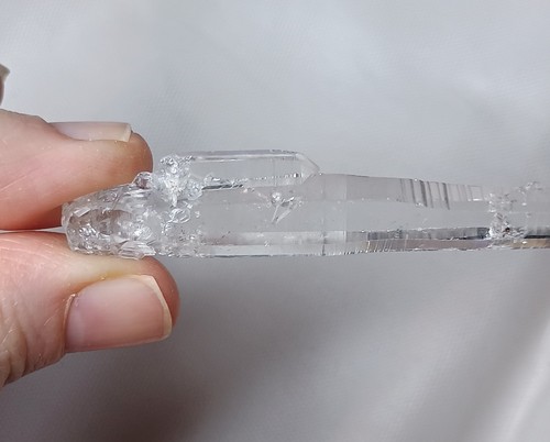 Beautiful Clear Quartz Crystal Rough Point Cleansing Healing Natural Specimen (A - Picture 6 of 10