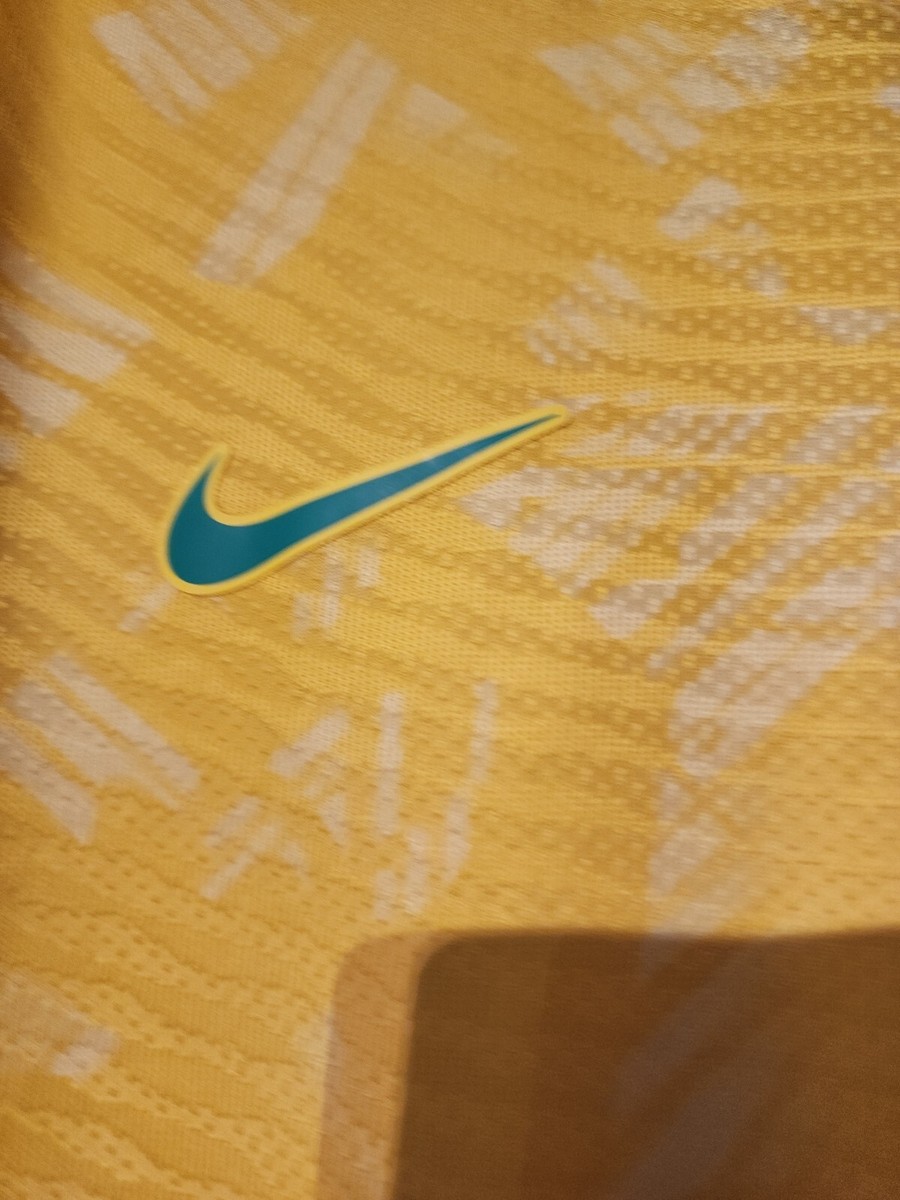 Nike BRAZIL CBF 1998 WORLD CUP Dri Fit Size Large Soccer