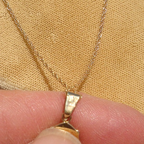 14K Gold Ladybug Pendant Necklace Charm Red Enamel Detail on 14k Chain - Picture 4 of 9