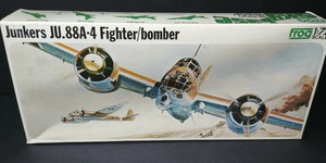 WWII-Luftwaffe-German-Junkers-JU-88A-4-Fighter-Bomber-Airplane-Kit-1-72-Rovex-UK