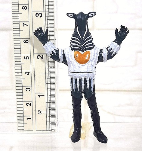 RARE VINTAGE ULTRAMAN KAIJU MONSTER ALIEN GASHAPON FIGURE NO 1-23 BANDAI LOT 3 - Picture 26 of 77