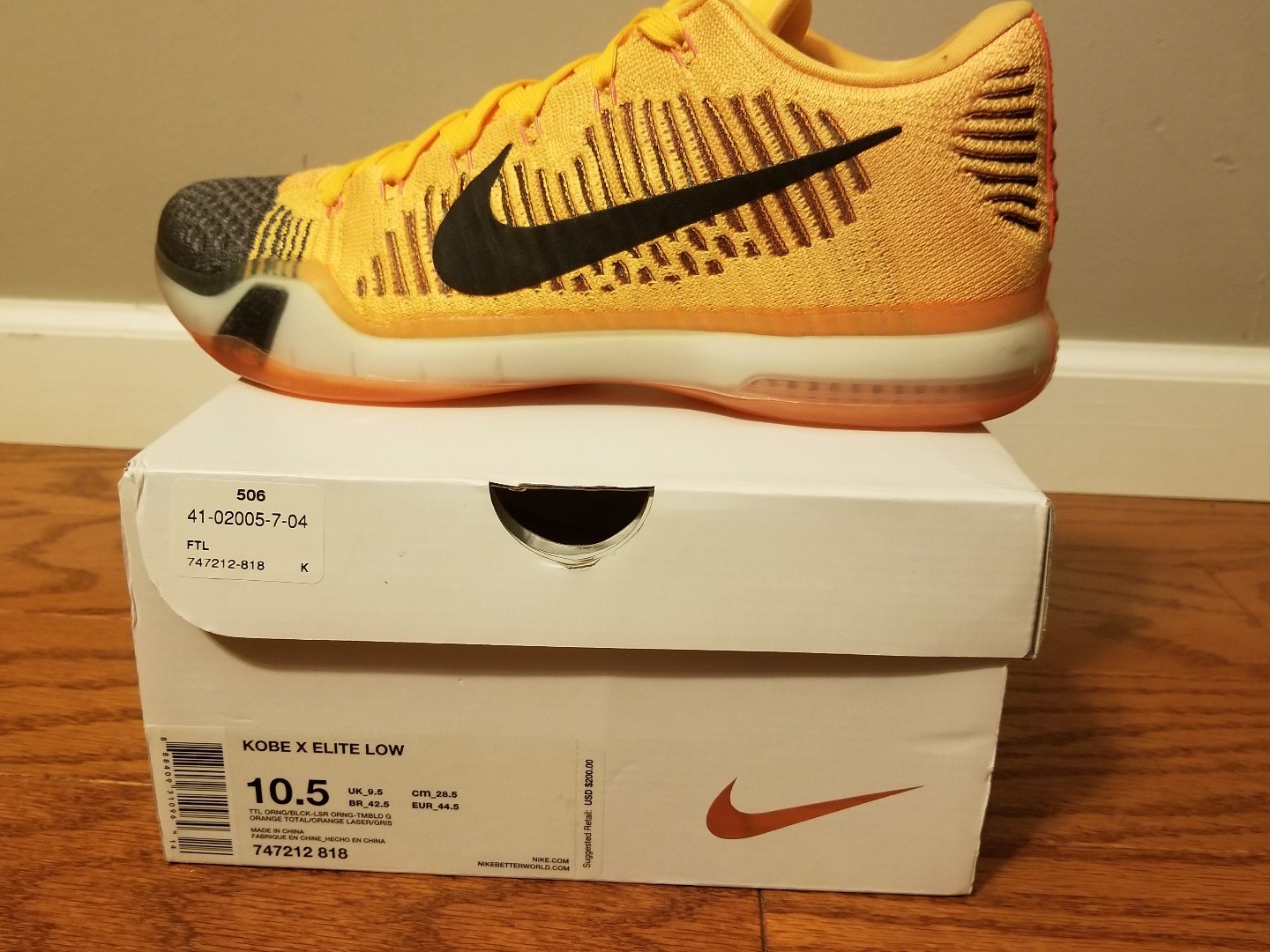 New Nike Men's Kobe X Elite Low Size 10.5 New Nike Men's Kobe X Elite Low Size 10.5