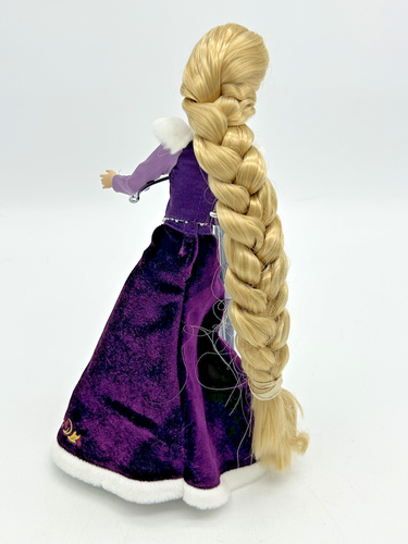 Vestido de invierno rapunzel 2021 edición especial muñeca enredada sin caja ni capa - Imagen 7 de 14