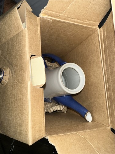 !!BOMBAY Tile Blue White Porcelain Individual Teapot & Lid with Cup IN THE BOX!! - Picture 5 of 9