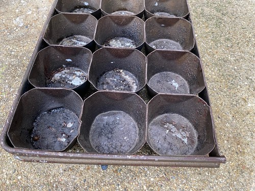 Primative Metal Muffin Pan - Picture 5 of 6