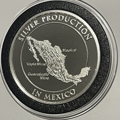 翡翠？瑪瑙？銀嵌茶碗一対　（天福紋銀）銘あり 翡翠？瑪瑙？銀嵌茶碗一対 （天福紋銀）銘あり