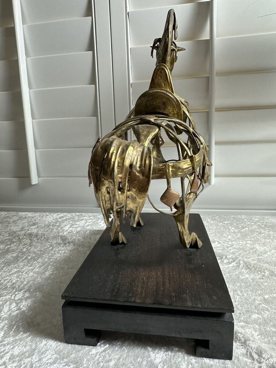 Stunning Art Deco Style Bronze Wire Horse Sculpture With Stunning Art Deco Style Bronze Wire Horse Sculpture With