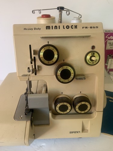Serger Heavy Duty MINI LOCK FR-855 sewing stitching Machine WORKS - Picture 3 of 10