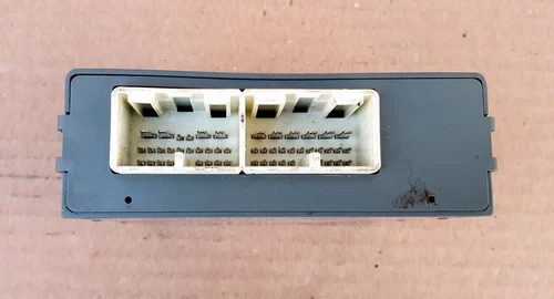 Toyota 4Runner V6 4x4 4WD Transfer Case Control Module 89530-35312 - Picture 3 of 9