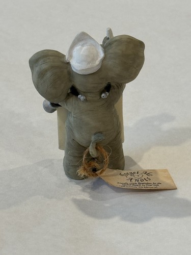 You're My Favorite Nurse Elephant Forget Me Knots 1998  Precious Little Figure - Picture 4 of 10