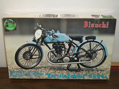 Bianchi Freccia Celeste 350cc イタリア プラモデル Protar 1/9 Scale Bianchi
