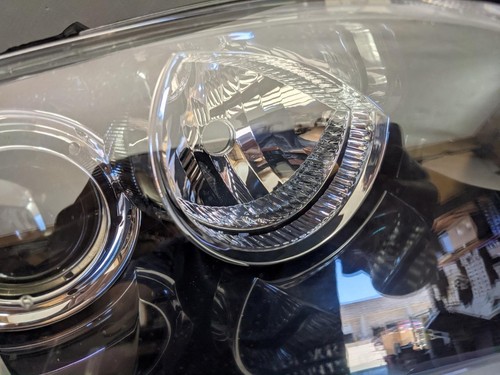 2004-2008 Mazda 3 Sedan Xenon RH Passenger Right RH Side Headlight No Ballast - Picture 4 of 10