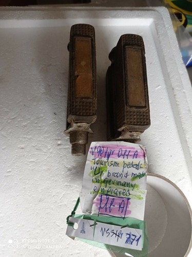 PEDALES HECHOS EN ALEMANIA PEDALES DE ACERO Y GOMA ÉPOCA HEROICA - Imagen 5 de 5
