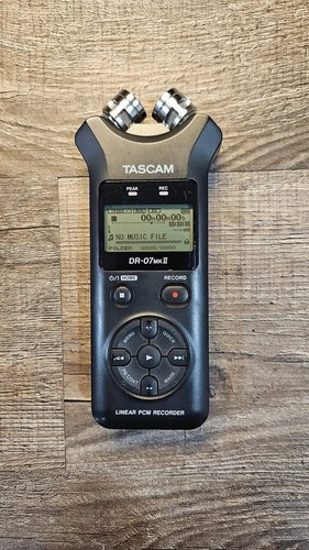 Tascam DR-07MKII Linear PCM Recorder Handheld Digital W/ 16GB Micro SD Card - Picture 3 of 8