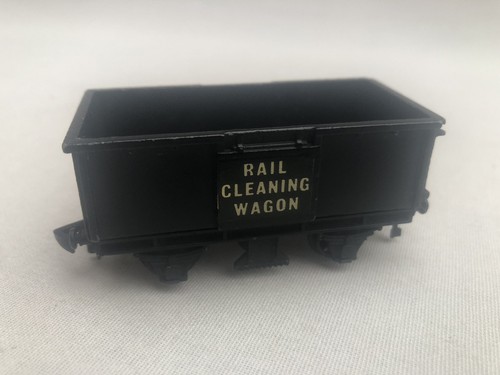 Hornby Dublo 4654 2-Rail OO Gauge Rail Track Cleaning Wagon Black VG+ Condition - Picture 3 of 11