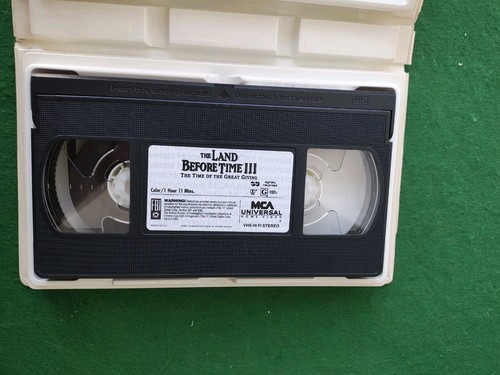 The Land Before Time III: The Time of Great Giving (VHS, 1995, Clamshell) - Picture 3 of 3