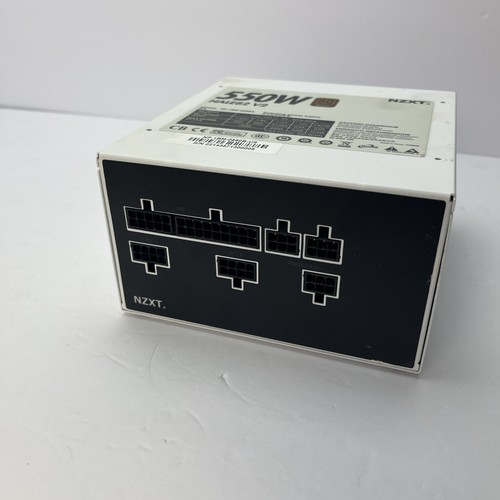 550W HALE82 V12 Power Supply Model NP-1BM-0550A NOT TESTED - Afbeelding 2 van 7