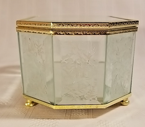Etched Glass Trinket Box With Brass Trim Base is a Mirror - Preowned - Picture 4 of 8