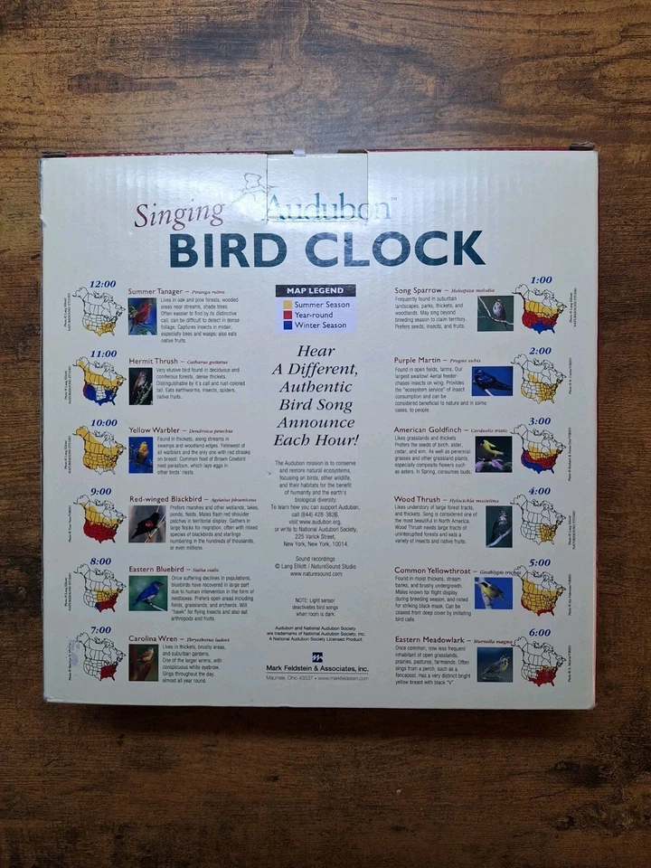 Reloj de pared Audubon 8" pájaro cantor (marco verde) Foto 2 de 3