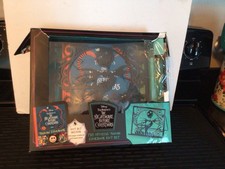 Tim Burton's The Nightmare Before Christmas: The Official Cookbook Gift Set Read