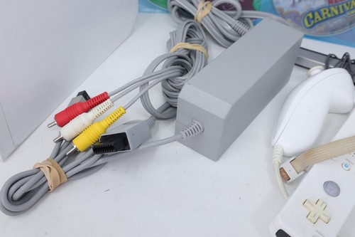 Nintendo Wii Weiß Konsole RVL-001 mit Controller + 5 Spiele - Bild 3 von 12