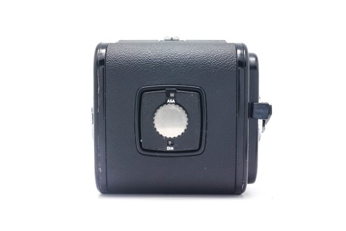 Hasselblad A12 120 Roll Film Back for Hasselblad V Mount Camera Body - Picture 7 of 12