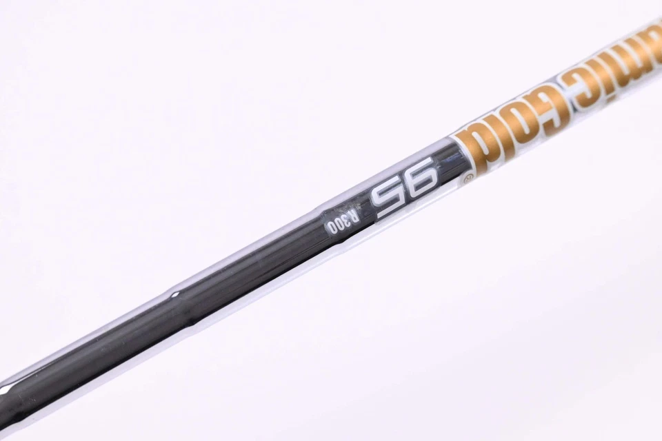 Mizuno JPX 925 Hot Metal HL #9 Iron / 40 Degree / Regular Flex Dynamic Gold 95 R - Image 4 of 4