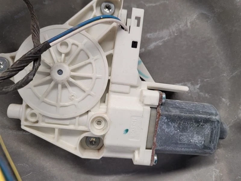 05 06 07 FORD FIVE HUNDRED Front Passenger RH Window Regulator OEM Electric Foto 3 de 4