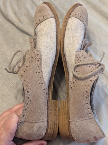 Toms Brogue Oxford Damenschuhe mit Kiltie US 11 beige wüstenbraun Wildleder - Bild 9 von 11