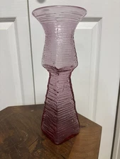 Vintage Blenko 6223 Vase In Rose Color And Strata Pattern