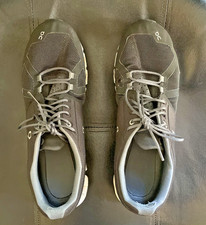  On Cloud 5 Black/White Running Shoes - Size M11