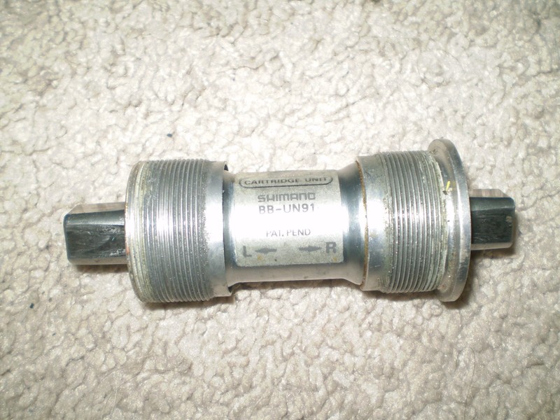 Shimano XTR BB-UN91 bottom bracket 68mm x 107mm un90 m900 square taper vintage