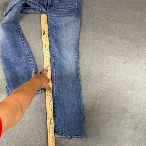 Pantalones de mezclilla acampanados American Eagle Outfitters para mujer 4 CORTOS lavado oscuro - Imagen 7 de 10