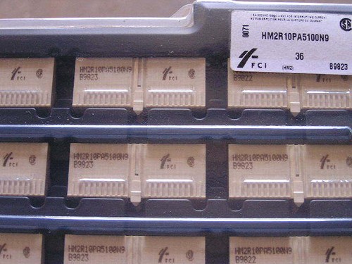 NEW 5PCS FCI HM2R10PA5100N9 Hard Metric Connectors RECPT 110P TYPE Through Hole - Picture 1 of 4