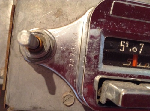 1959 1960 Pontiac Super Deluxe AM Radio used original condition Part # 59204564 - Picture 2 of 11