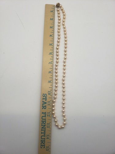 Vintage Vendome Gold Tone Clasp Faux Pearl Necklace 13.2" - Picture 4 of 4