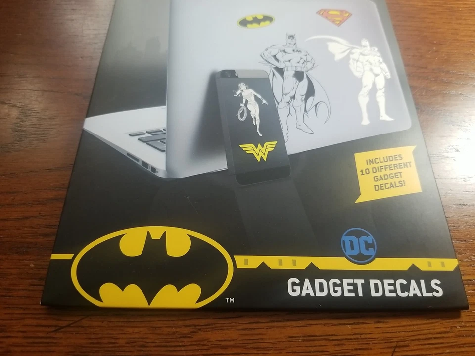 Paladone DC Comics 10 Waterproof Gadget Decals, Superman, Batman, Wonder Woman - Image 2 of 4