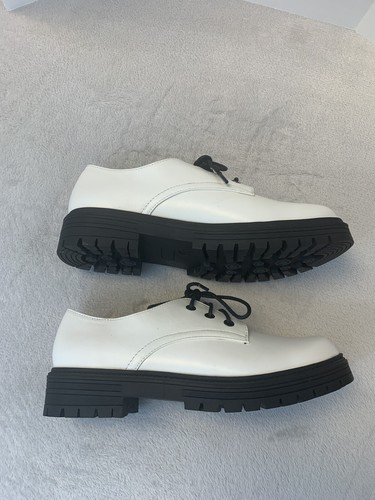 Seychellen Oxford Plateauschuhe Damengröße 9 weiß schwarz klobig adrett - Bild 6 von 9