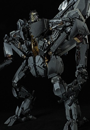 In Stock New Transforms 4th Party MPM-10 T-10 Starscream Oversized Ver. w/ LED - Picture 9 of 12