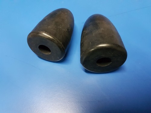 Mercedes W108 - W113 Bump Stop kit Lwr frnt sub frame- 111 333 02 65, 1113330265 - Picture 4 of 5