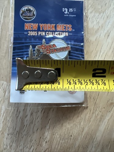 New York Mets Shea Stadium Souvenir Pin 2005 - New York Times - NEW and SEALED - Picture 5 of 9