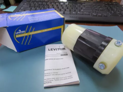 LEVITON  2513 Qty of 1 per Lot 20 Amp; 120/208 Volt 3-Phase Y; 4P; 5W; Locking C